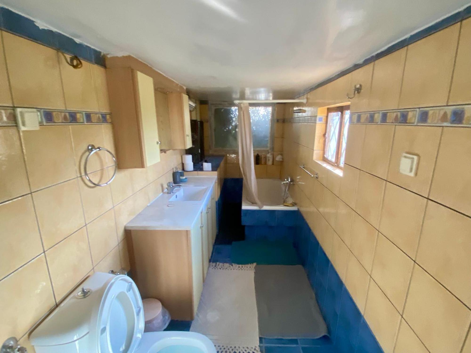 20 Mins From Centre, Rural House Athens