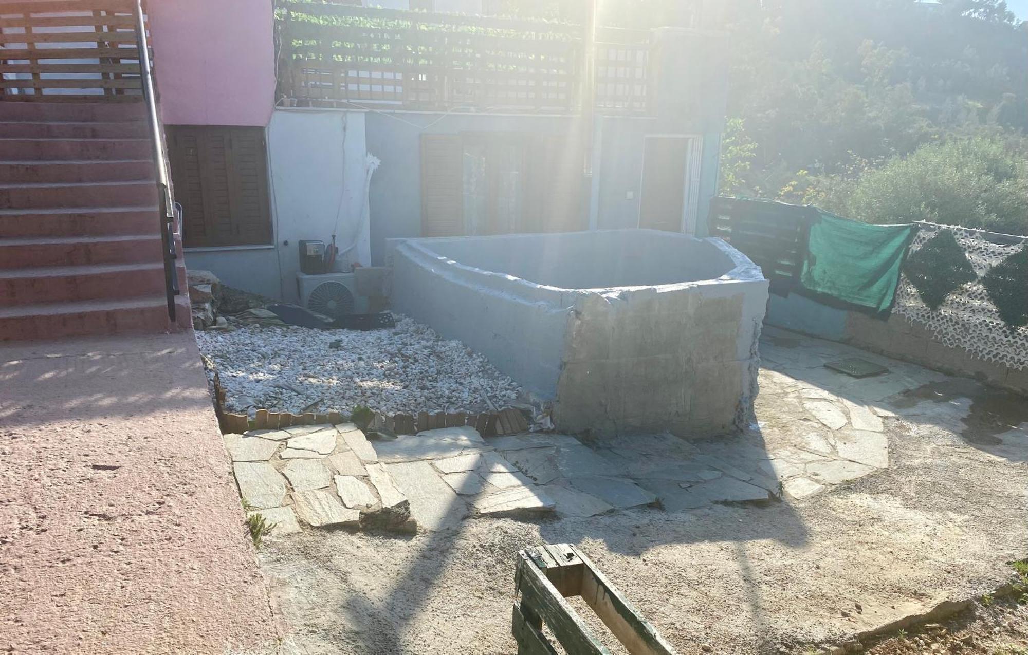 20 Mins From Centre, Rural House