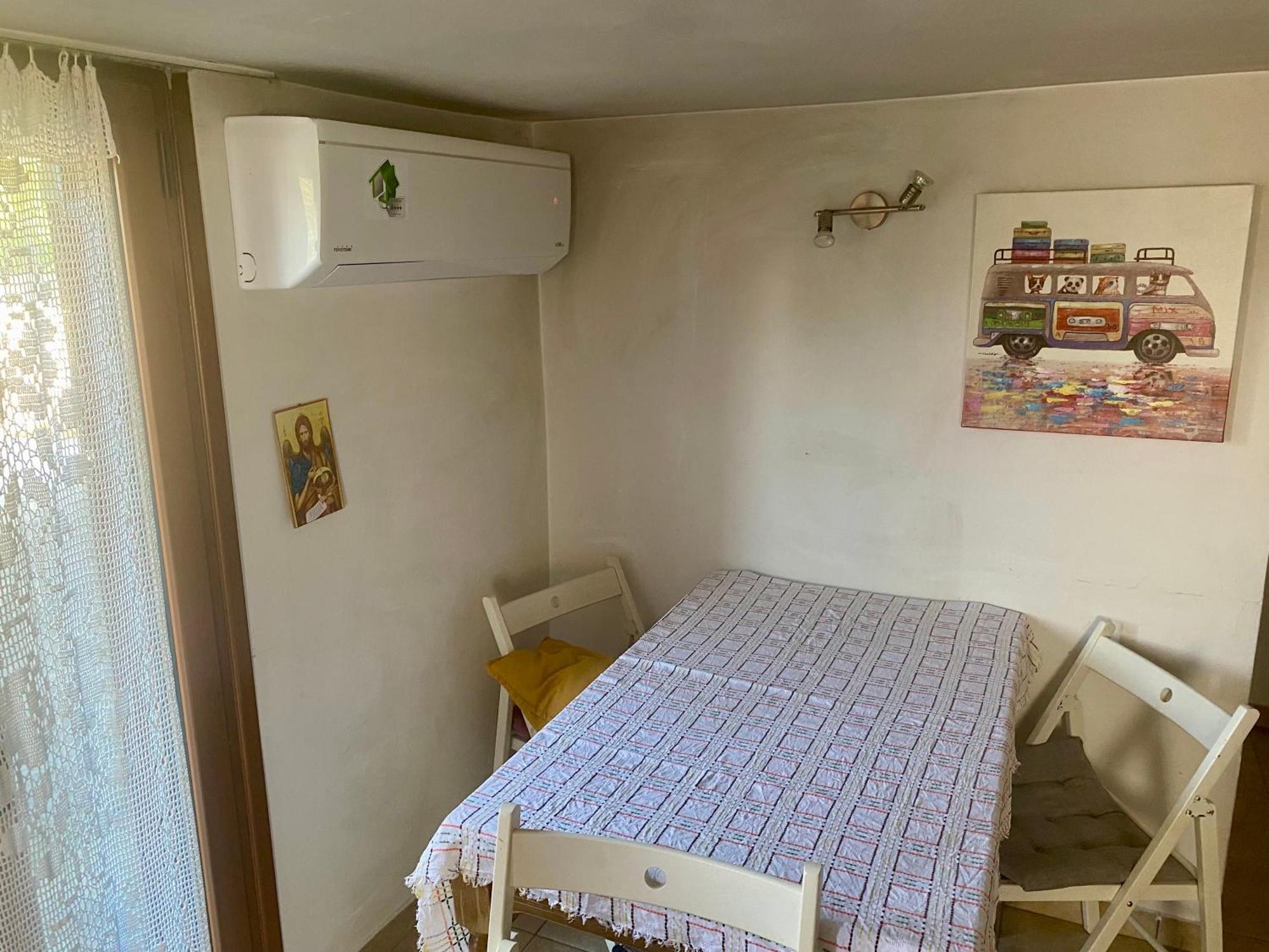 20 Mins From Centre, Rural House Athens