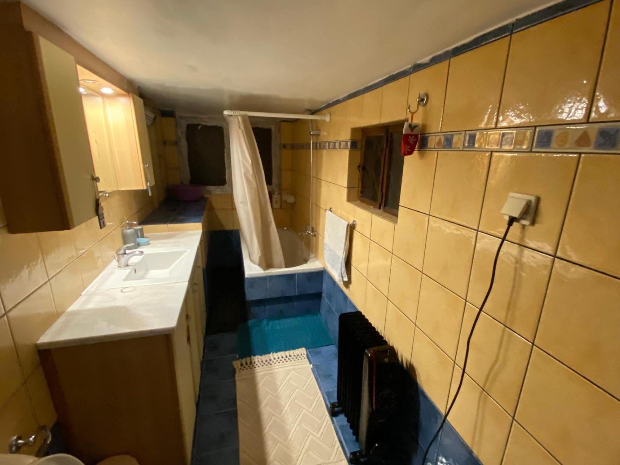 20 Mins From Centre, Rural House Hébergement de vacances